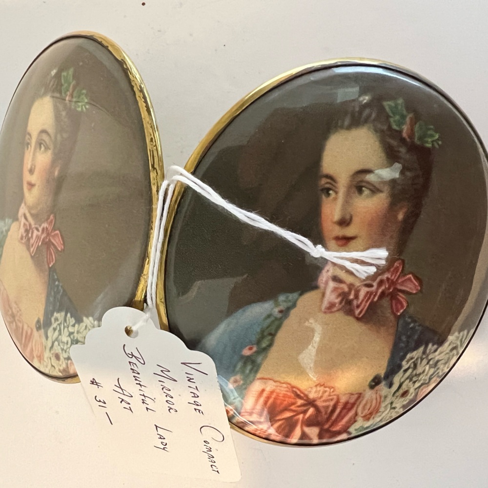 Vintage Old Mirror Compact Beautiful Lady Art - GERMANY